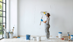 découvrez notre guide facile pour peindre un mur sans traces, spécialement conçu pour les débutants. astuces simples et conseils pratiques pour un résultat impeccable.